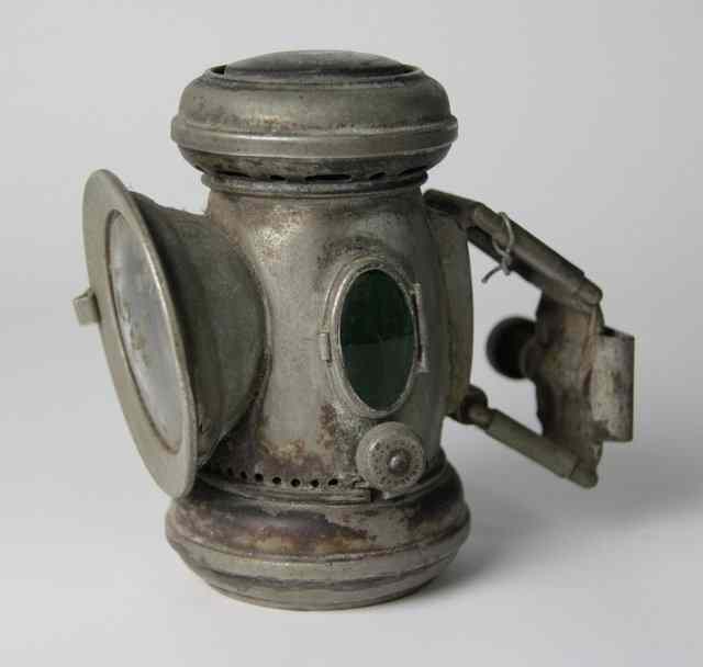 Appraisal: A Lucas Captain No electroplate oil lamp with green side