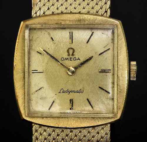 Appraisal: A modern lady's Omega ''Ladymatic'' wristwatch in ct gold the