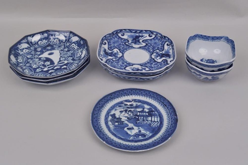 Appraisal: Group Chinese B W Porcelain Wares comprising six plates of