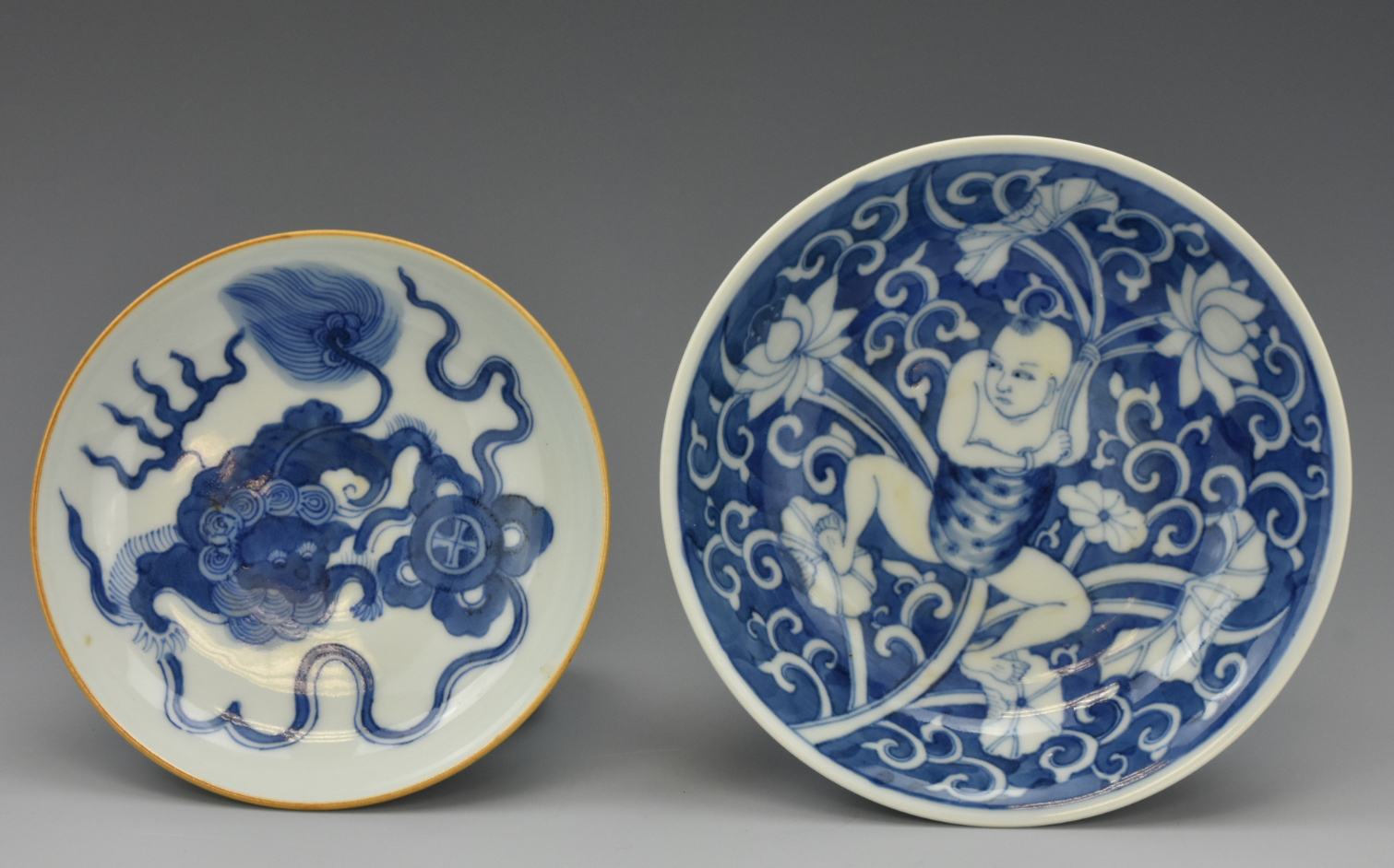 Appraisal: TWO SMALL CHINES BLUE WHITE PLATES A pair of small