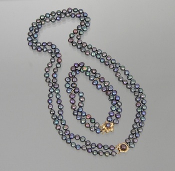 Appraisal: A Double Strand of Peacock Pearls and Matching Bracelet k