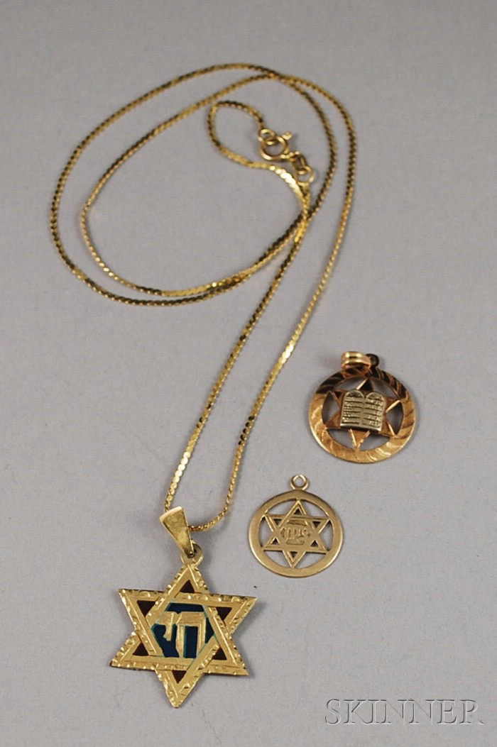 Appraisal: Three kt Gold Star of David Pendants one on a