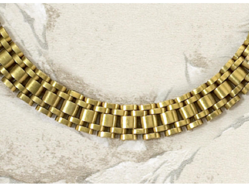 Appraisal: VICTORIAN GOLD COLLAR k yellow gold Late Victorian square link