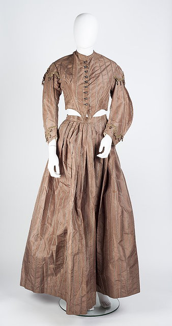 Appraisal: A mid-Victorian 'town outfit' of brown striped silk the bodice