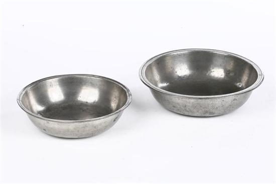 Appraisal: TWO PEWTER BASINS American late th-early th century Unmarked The