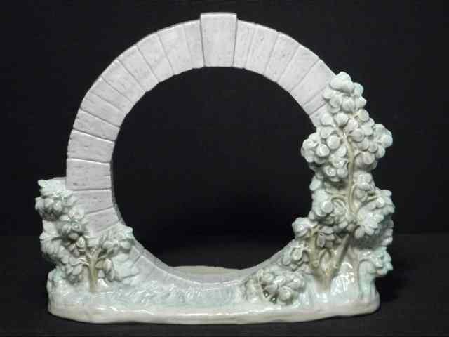 Appraisal: Lladro porcelain Keystone bridge structure display Marked on base with