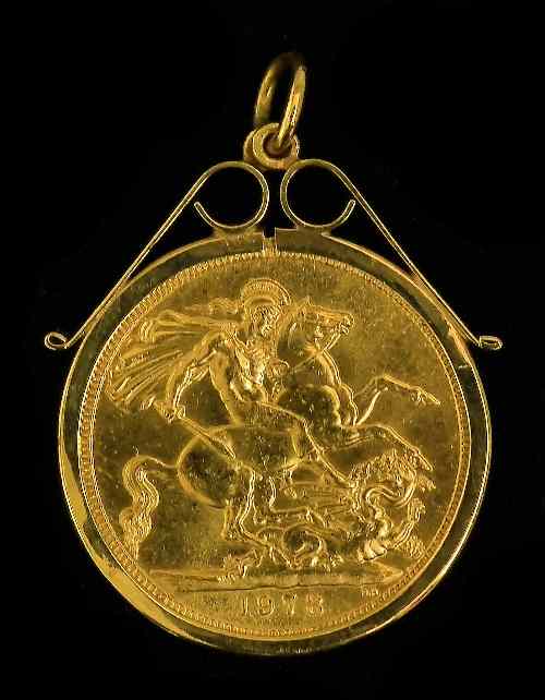 Appraisal: An Elizabeth II Sovereign fine in ct gold pendant mount