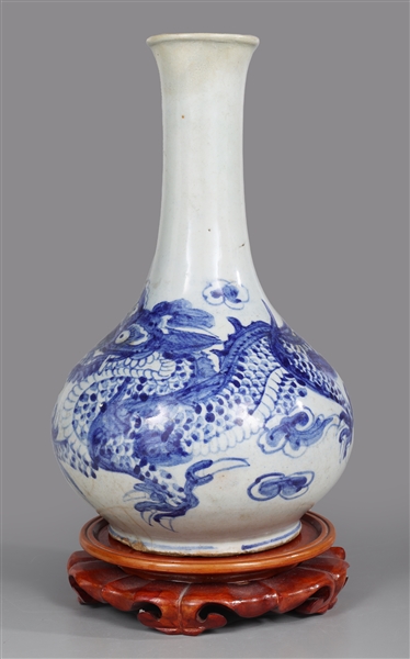 Appraisal: Korean Yi Dynasty blue and white porcelain bottle vase with