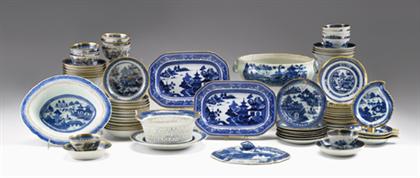 Appraisal: Collection of Chinese export porcelain Nanking tablewares late th early