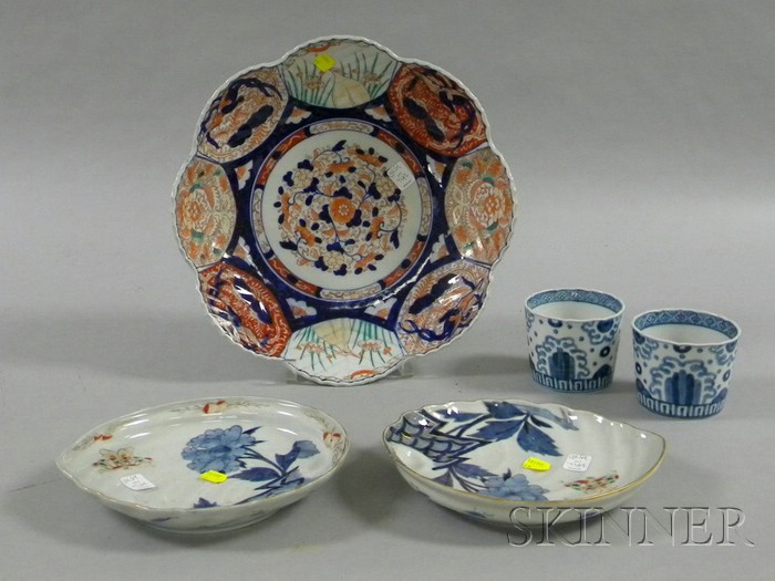 Appraisal: Five Pieces of Imari two blue and white bowls two