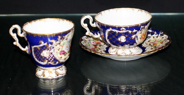 Appraisal: A Copeland and Garrett tea cup saucer and coffee cup