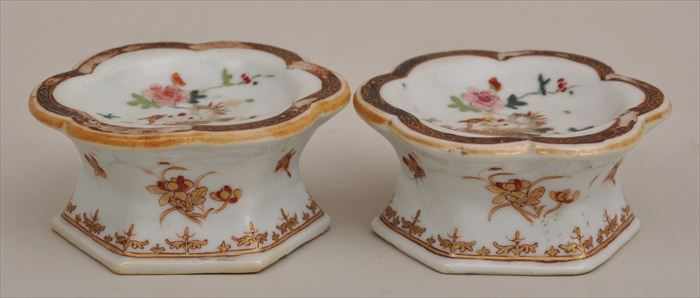 Appraisal: PAIR OF CHINESE EXPORT PORCELAIN TRENCHER SALTS Each with six-lobe