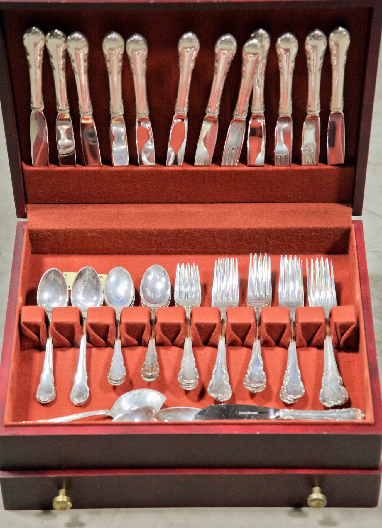 Appraisal: SET OF LUNT STERLING SILVER FLATWARE Massachusetts second half th