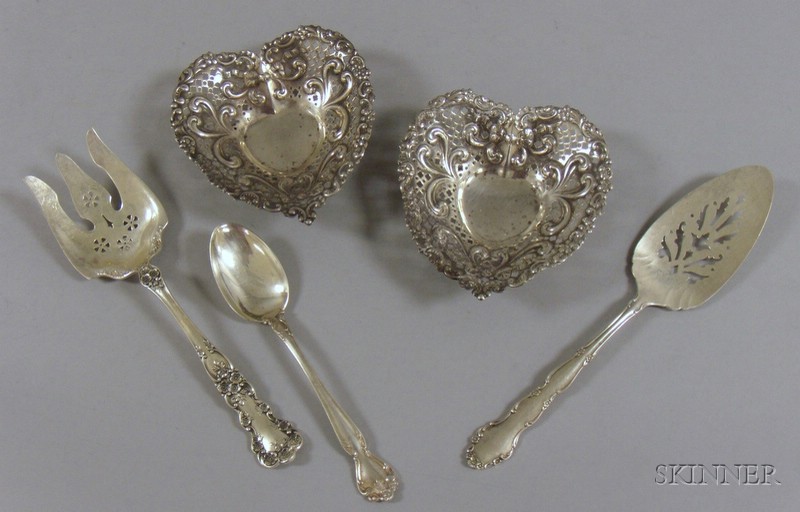 Appraisal: Pair of Gorham Pierced Repousse Sterling Silver Heart-shaped Footed Nut