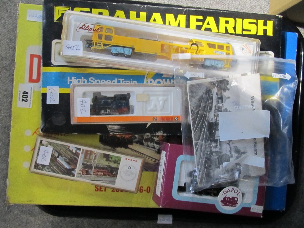 Appraisal: Lot comprising Hornby train set Graham Farish train set five