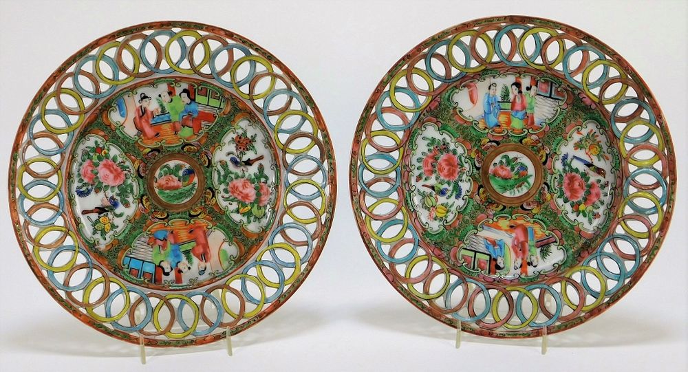 Appraisal: Chinese Reticulated Rose Medallion Plates China Qing Dynasty Each plate