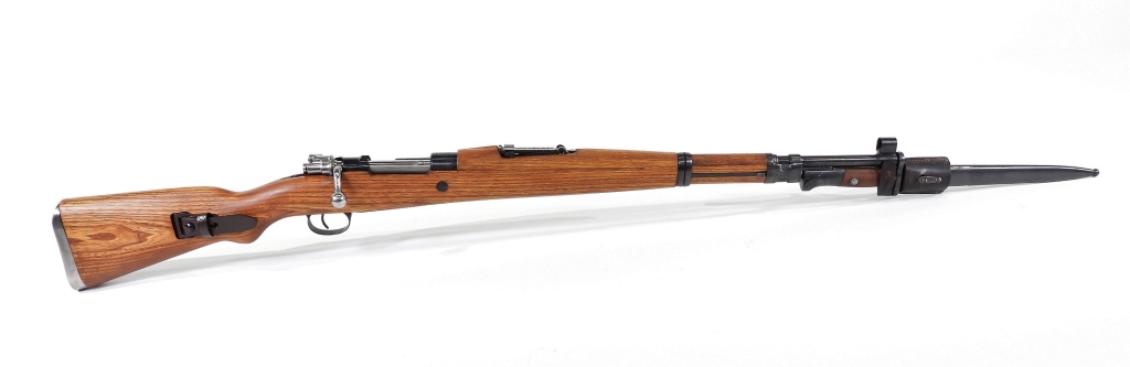 Appraisal: YUGOSLAVIAN MODEL MAUSER RIFLE AND BAYONET Yugoslavia C - x