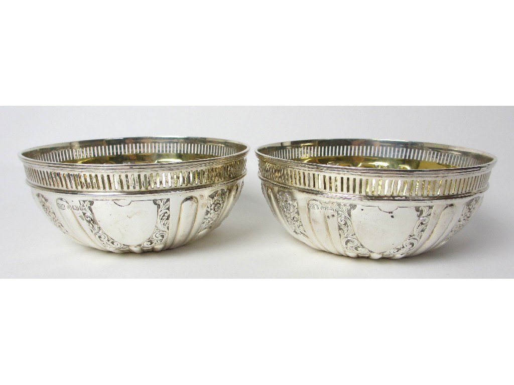 Appraisal: A pair of Victorian silver gilt rose bowls of circular