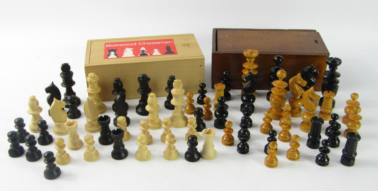 Appraisal: A mid thC W C Horn wooden chess set and