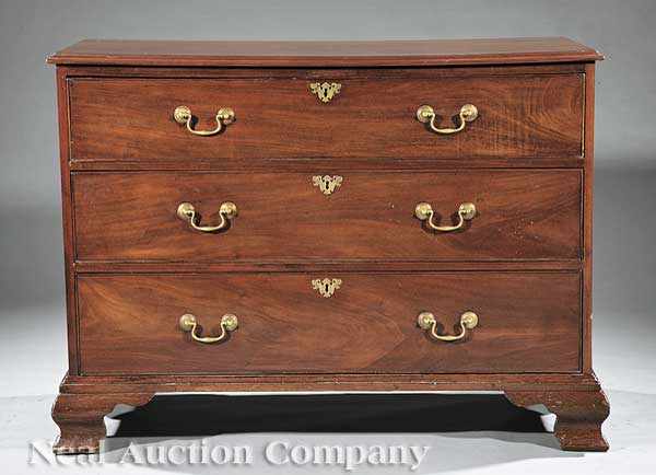 Appraisal: An Antique Georgian-Style Mahogany Chest th c later banded top