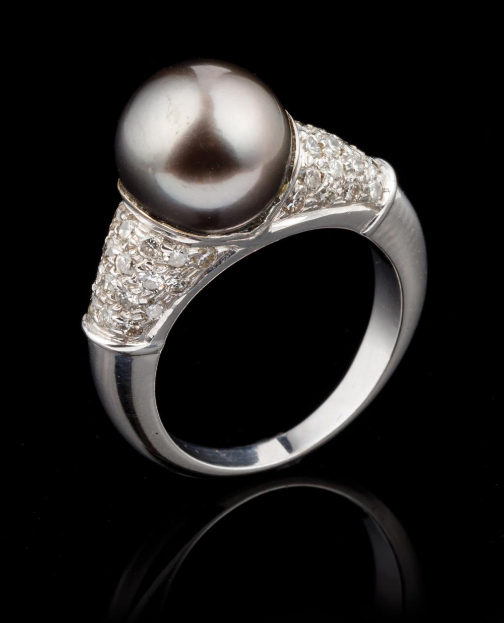 Appraisal: kt White Gold Black Pearl and Diamond Ring set with