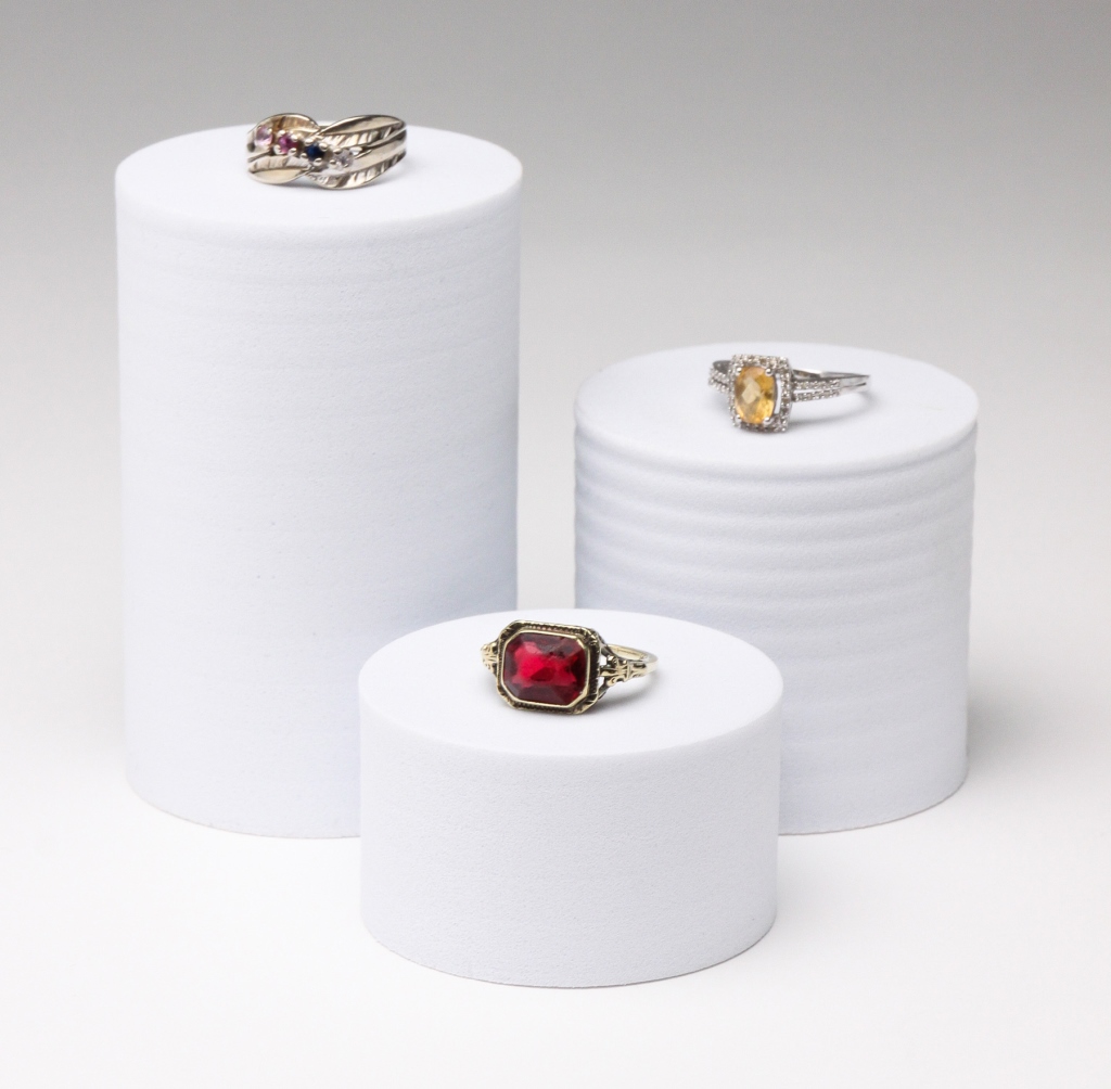 Appraisal: American mid - late th century Three rings including white