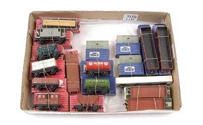 Appraisal: Hornby Dublo -Rail a group of Goods Rolling Stock comprising