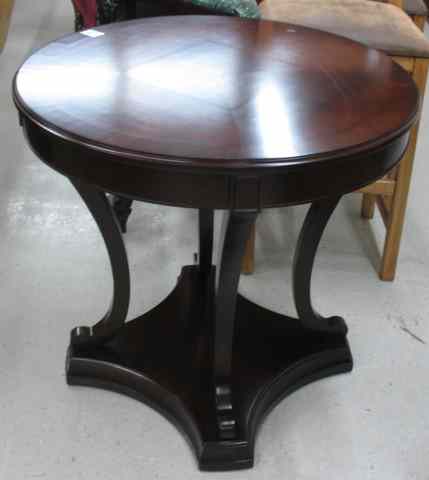 Appraisal: ROUND FEDERAL STYLE MAHOGANY LAMP TABLE The Bombay Furniture Company