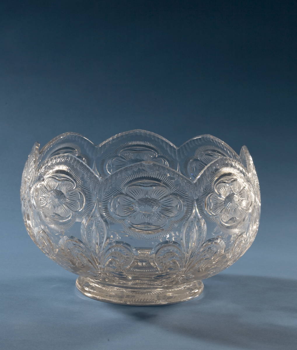 Appraisal: AMERICAN INTAGLIO CUT GLASS BOWL WITH SCALLOPED RIM AND FLEUR-DE-LIS