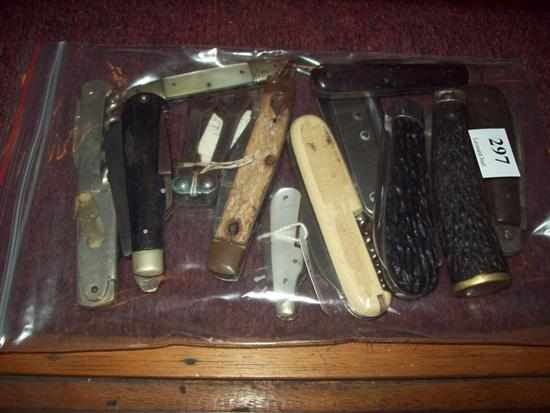 Appraisal: A COLLECTION OF TWELVE ANTIQUE POCKET KNIVES