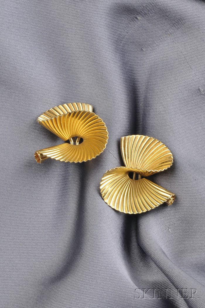 Appraisal: kt Gold Earclips Tiffany Co each designed as a ribbed