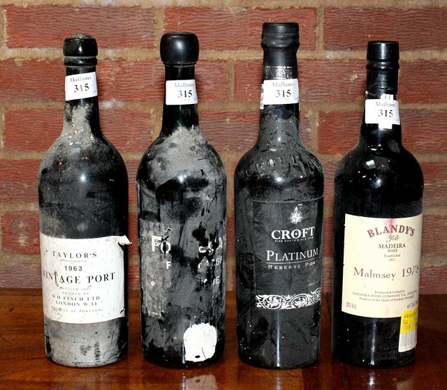 Appraisal: BOTTLE Fonseca port BOTTLE Taylors port BOTTLE Croft Platinum Reserve