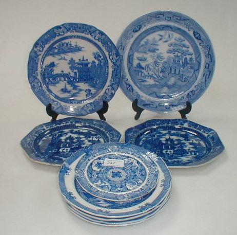 Appraisal: A small selection of blue and white pearl ware plates