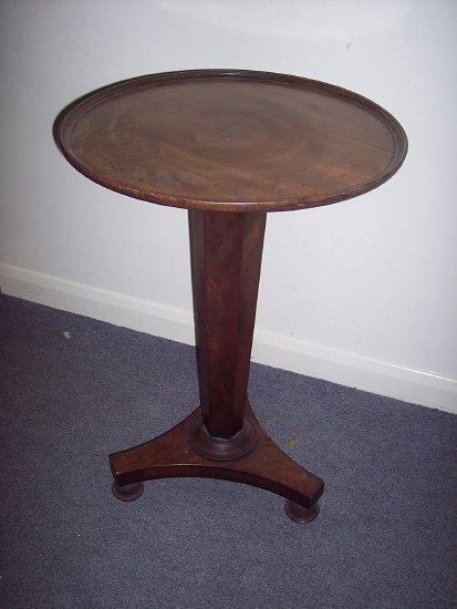 Appraisal: A th Century mahogany table the circular top above an