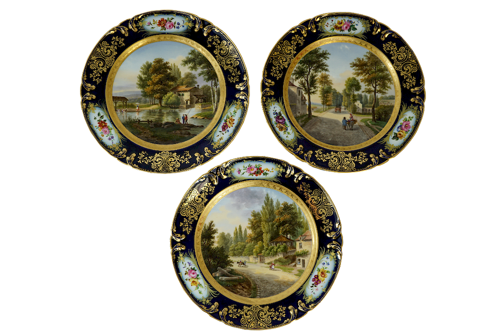 Appraisal: Three Paris Porcelain Plates Three Paris Porcelain Plates Paris Porcelain