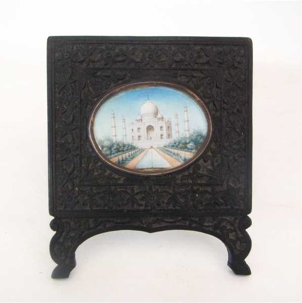 Appraisal: OVAL MINIATURE OIL PAINTING east Indian A depiction of the