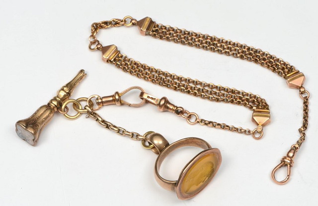 Appraisal: A CT GOLD WATCH CHAIN of stylised form with two