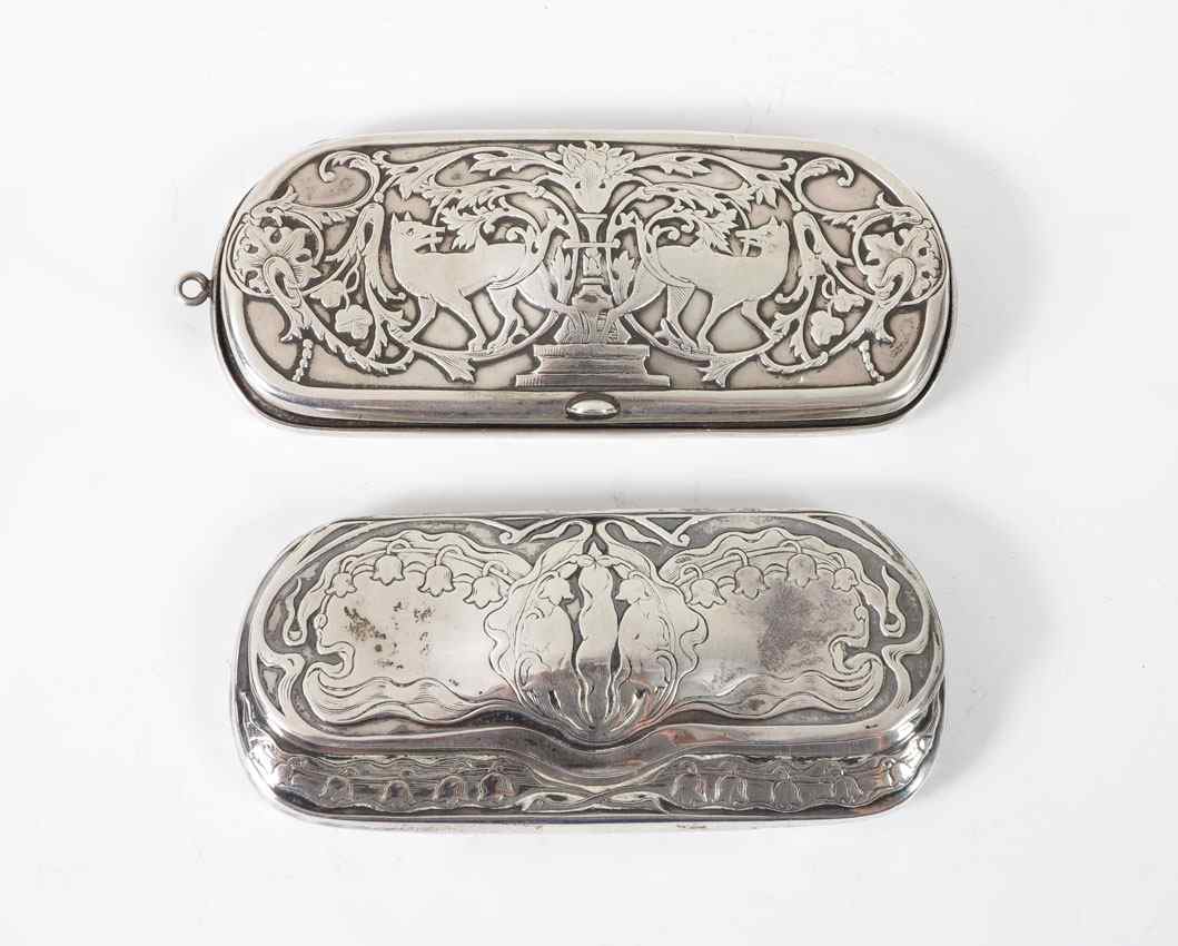 Appraisal: PAIR ART NOUVEAU STERLING EYEGLASS CASES To include Blackinton ''Lily