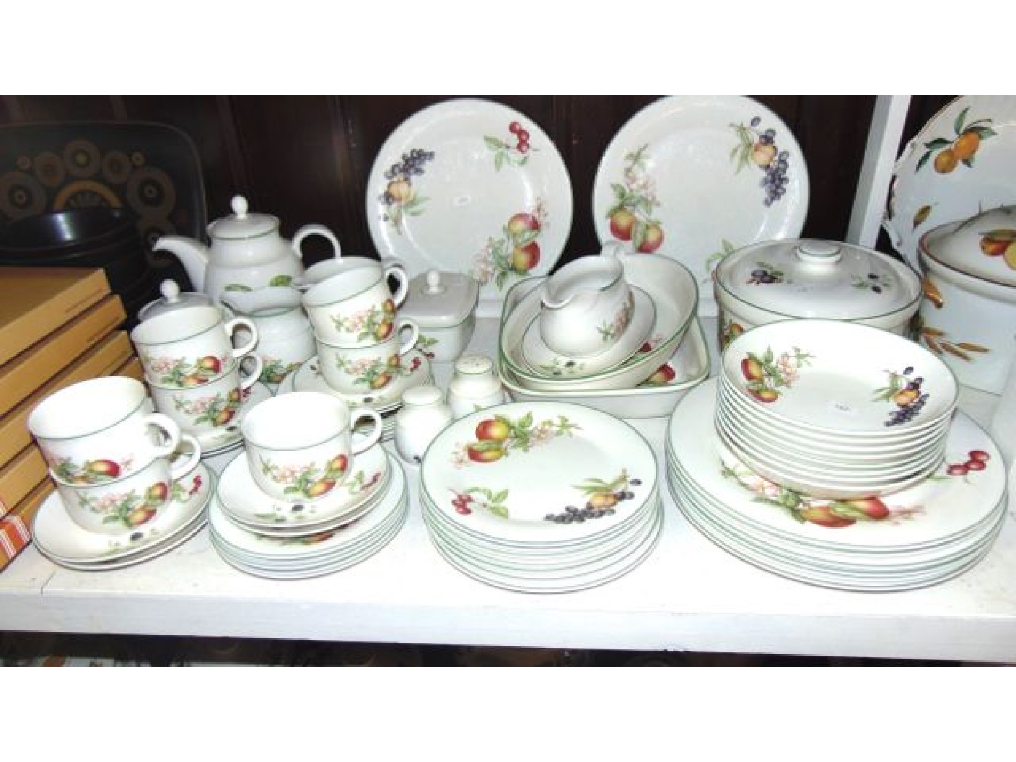 Appraisal: An extensive collection of St Michael Ashberry pattern dinner and