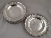 Appraisal: A set of twelve Elkington Co silver plated second course