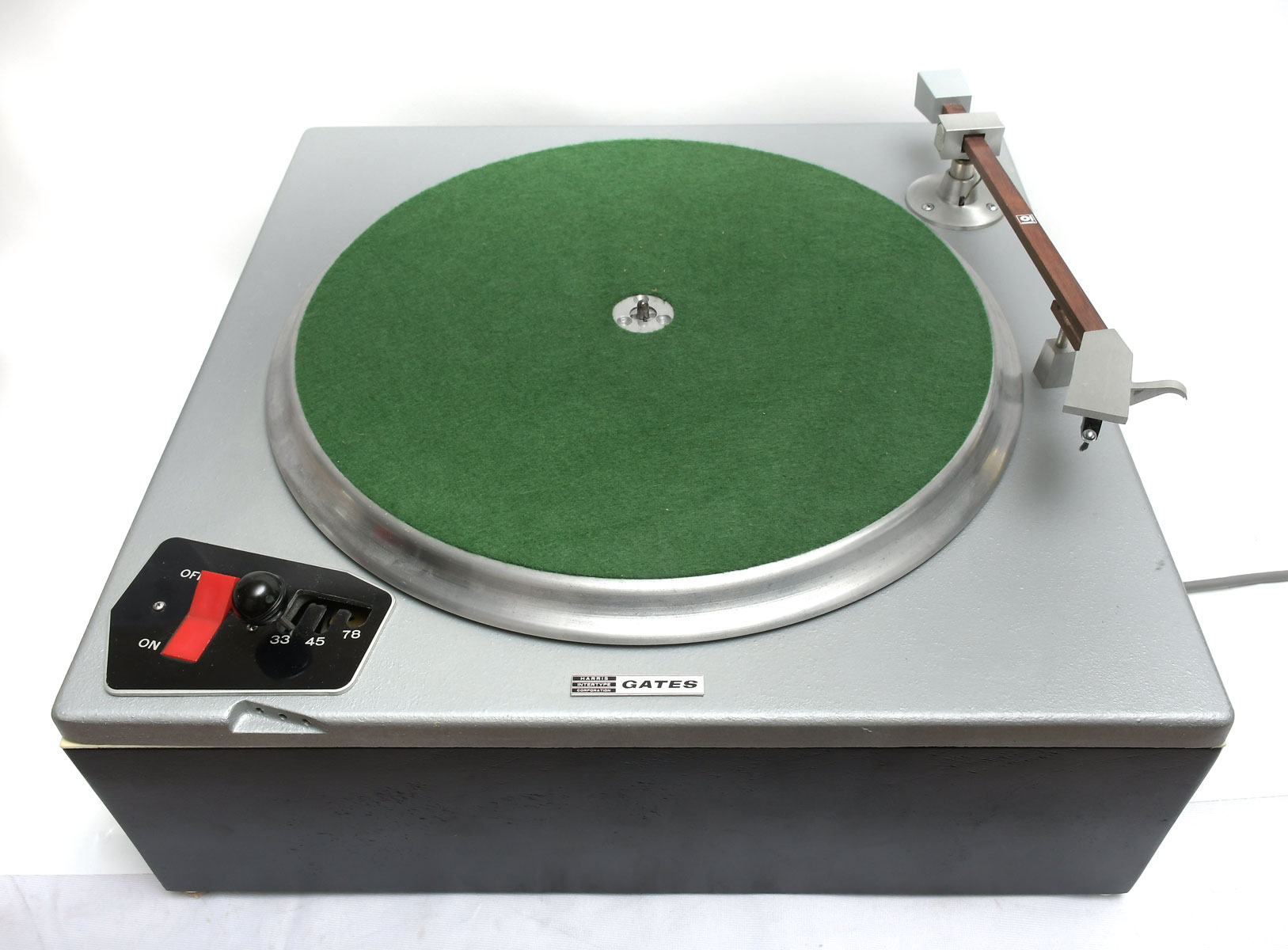 Appraisal: GATES TURNTABLE From the estate of John Ariosa Jr founder