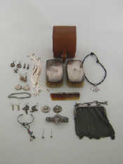 Appraisal: A quantity of assorted silver and white metal including flexible