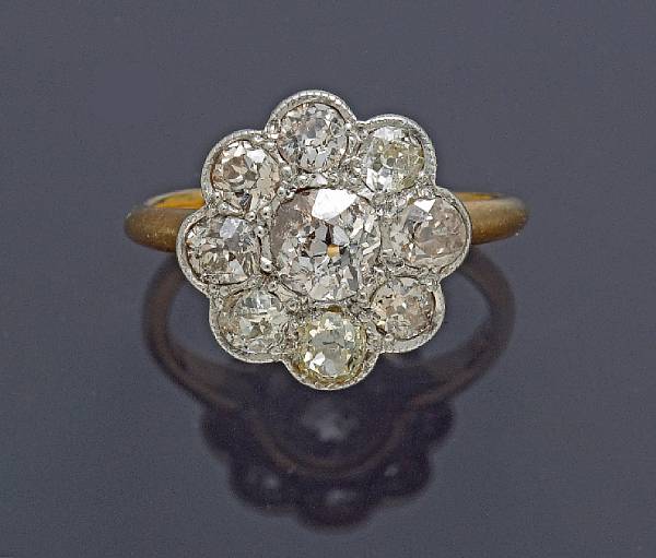 Appraisal: A diamond ring estimated total diamond weight carats mounted in