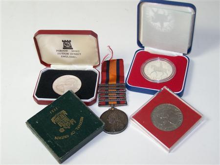 Appraisal: A five bar Queens South Africa medal to Tpr W