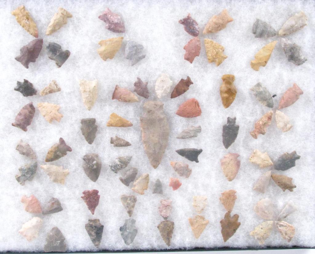 Appraisal: Framed Indiana Arrowheads total in various forms found in southern