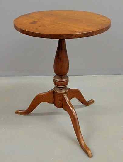 Appraisal: Pennsylvania Queen Anne walnut candlestand h top dia