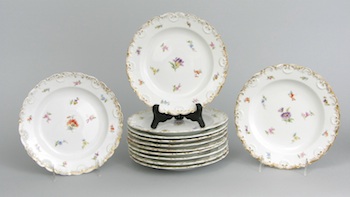 Appraisal: A Set of Twelve Meissen Plates The plates decorated in