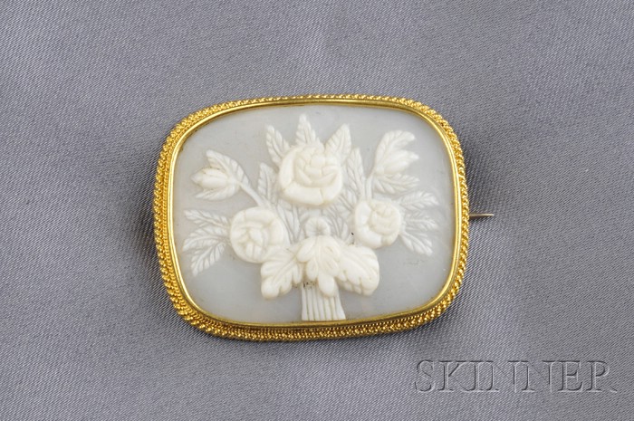 Appraisal: Shell Cameo Brooch depicting a floral bouquet kt gold mount