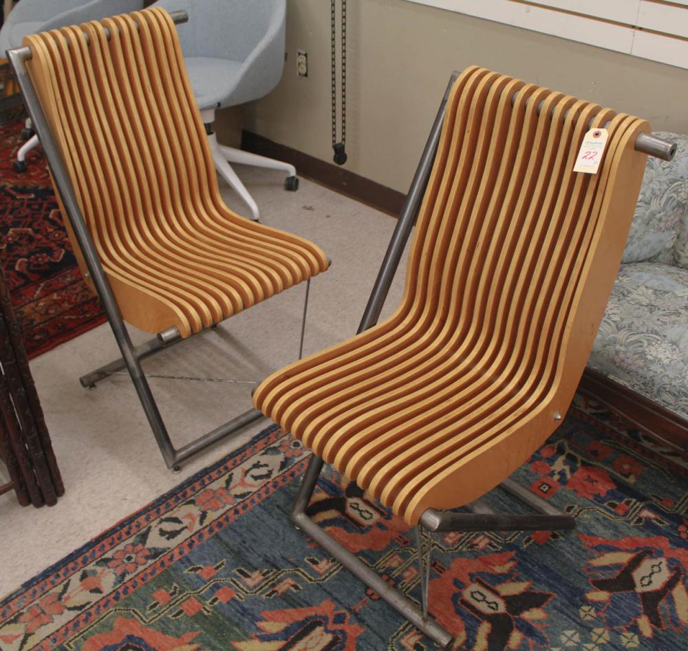 Appraisal: PAIR OF VINTAGE 'PLYCRAFT' SIDE CHAIRS each a tubular steel