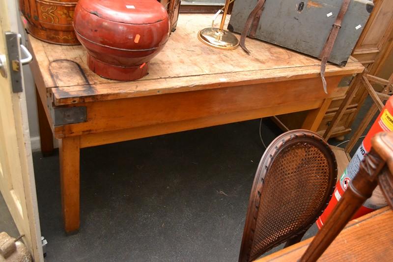 Appraisal: AN EARLY TH CENTURY BUTCHERS BLOCK WITH METAL FITTINGS AN